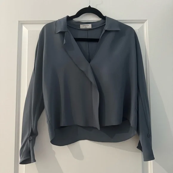 NWOT - Aritzia Babaton Martin Blouse in Dark Slate - Picture 3 of 10